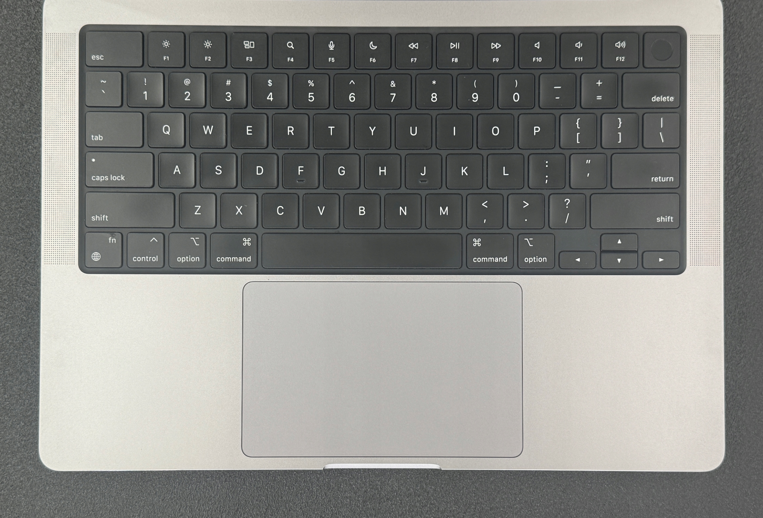 18615760458